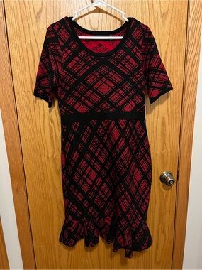 Nina Leonard dress